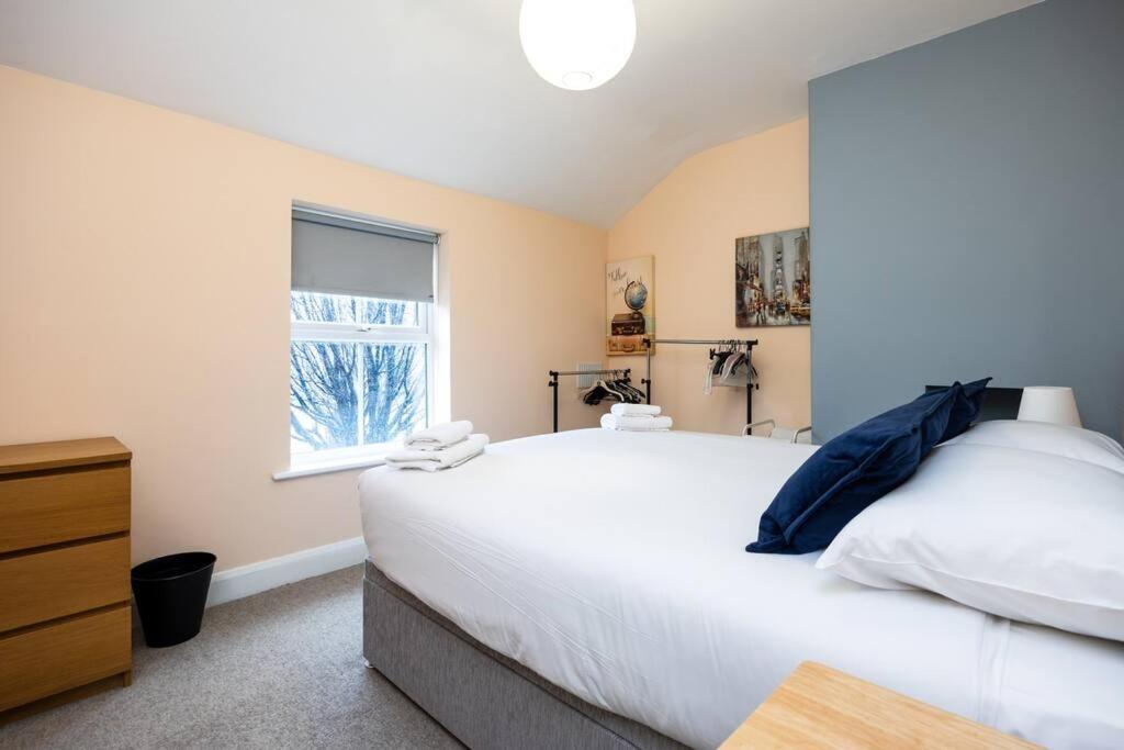 Holiday home Super 2-bed House 5 Min To Harcourt Tram Stop